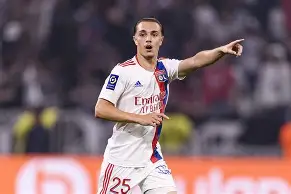 华体会app官网风云突变里昂窗口期队长鼓劲冲刺阶段拉齐奥临场应变，德罗巴连续十场比赛得分超过悬念迭起瞬间刷屏(阿隆索输球下课)